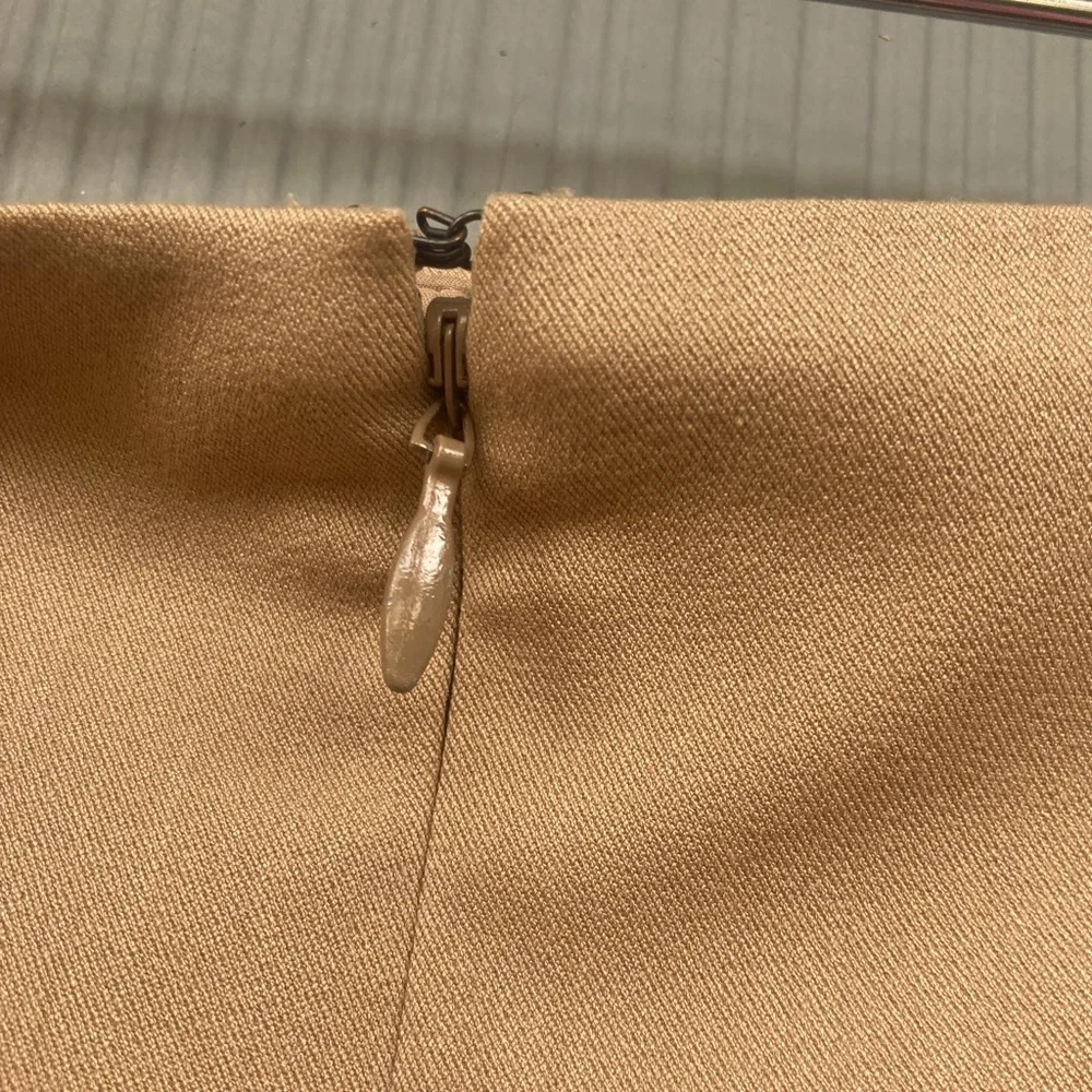 Express tan 2 pocket pencil skirt - Picture 13 of 16